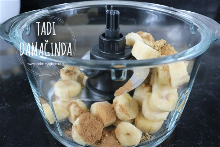 3 Malzemeli Zencefilli Tarçınlı Muz Dondurması