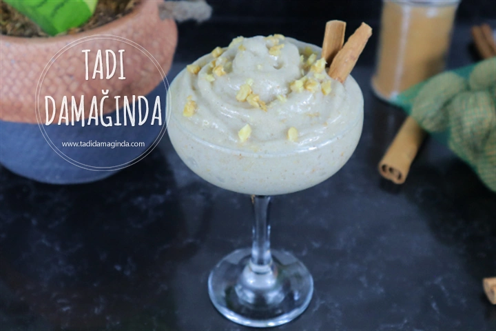 3 Malzemeli Cevizli Tarçınlı Muz Dondurması