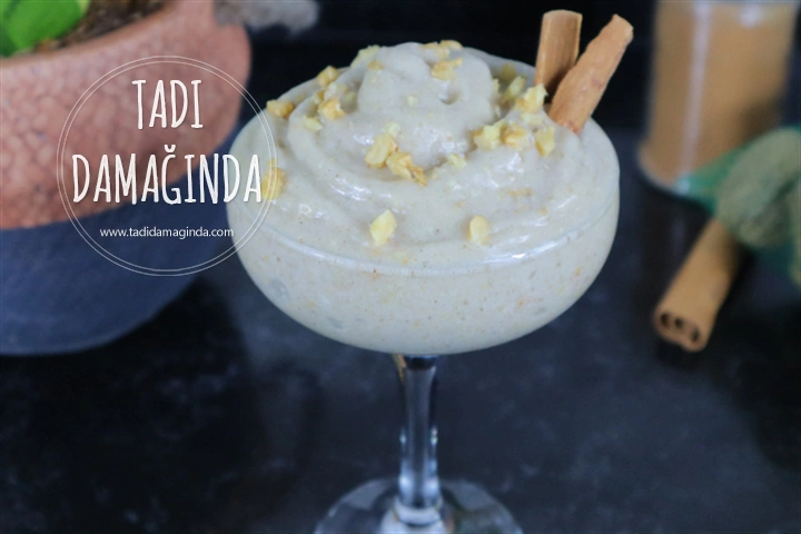 3 Malzemeli Cevizli Tarçınlı Muz Dondurması