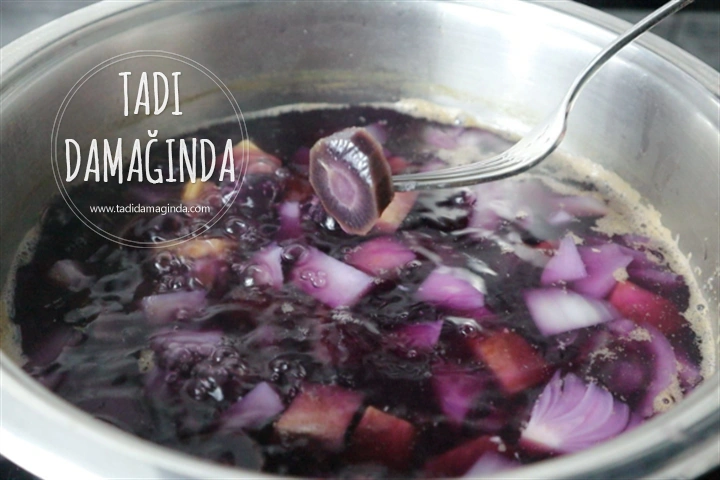 Bitkisel Sütlü Enginar Çorbası