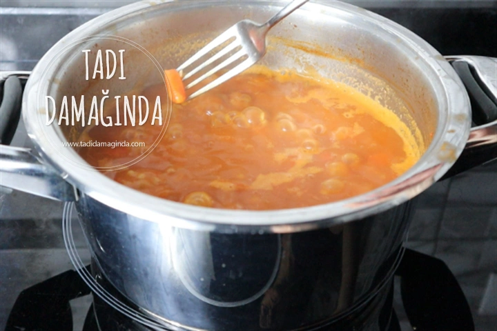 Salçalı Mercimek Çorbası (Unsuz)