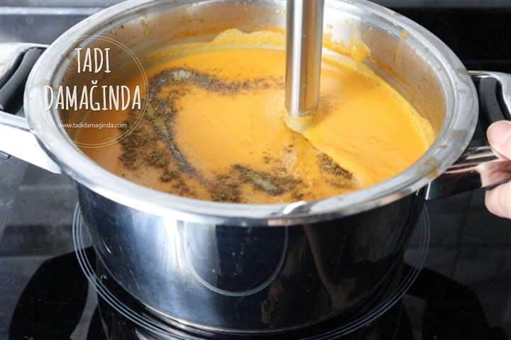 Salçalı Mercimek Çorbası (Unsuz)