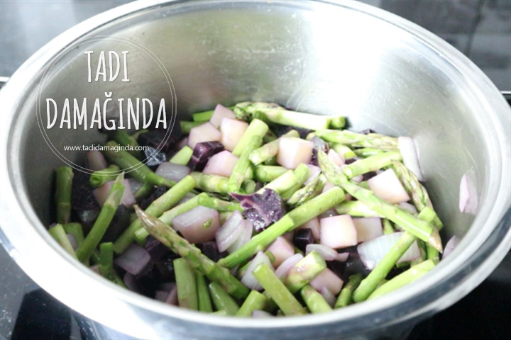 Kuşkonmaz Çorbası