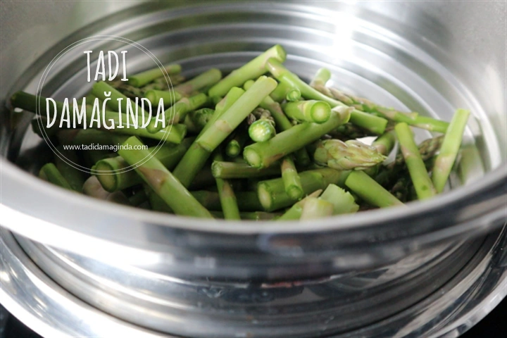 Zeytinyağlı Limonlu Kuşkonmaz