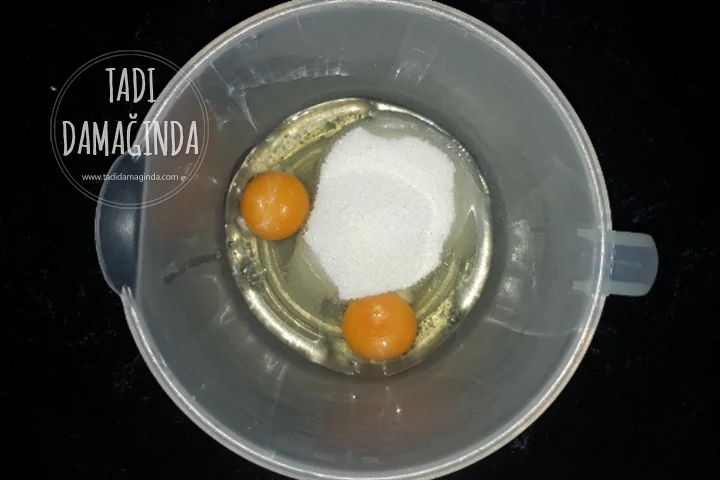 Hindistan Cevizli Çikolatalı Pasta