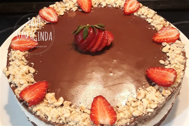 Hindistan Cevizli Çikolatalı Pasta