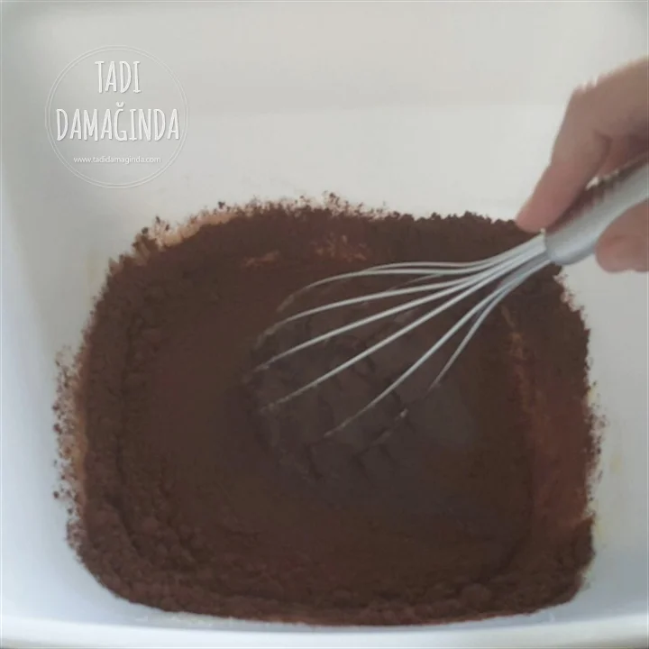 Kakaolu Fındıklı Biscotti (Selanik Gevreği)