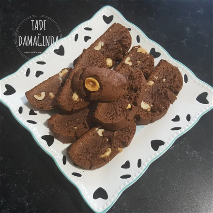 Kakaolu Fındıklı Biscotti (Selanik Gevreği)