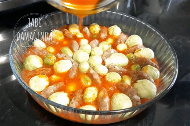 Fırında Köfteli Brüksel Lahanası