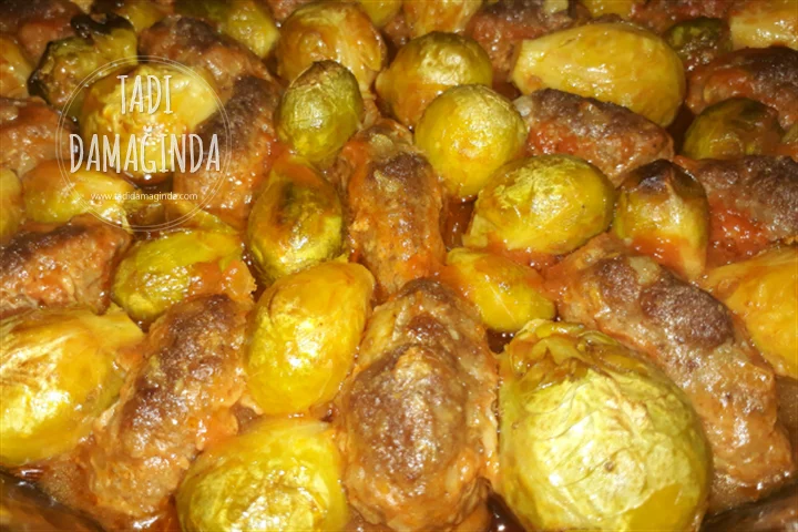 Fırında Köfteli Brüksel Lahanası