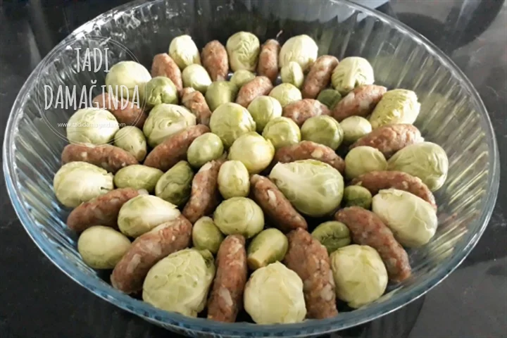 Fırında Köfteli Brüksel Lahanası
