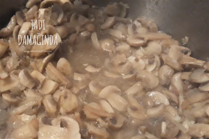 Kremalı Mantar Çorbası