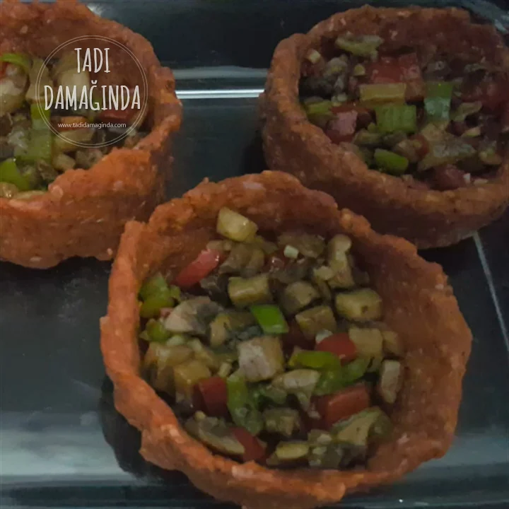 Mantarlı Püreli Çanak Köfte