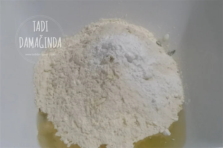 Pratik Peynirli Poğaça