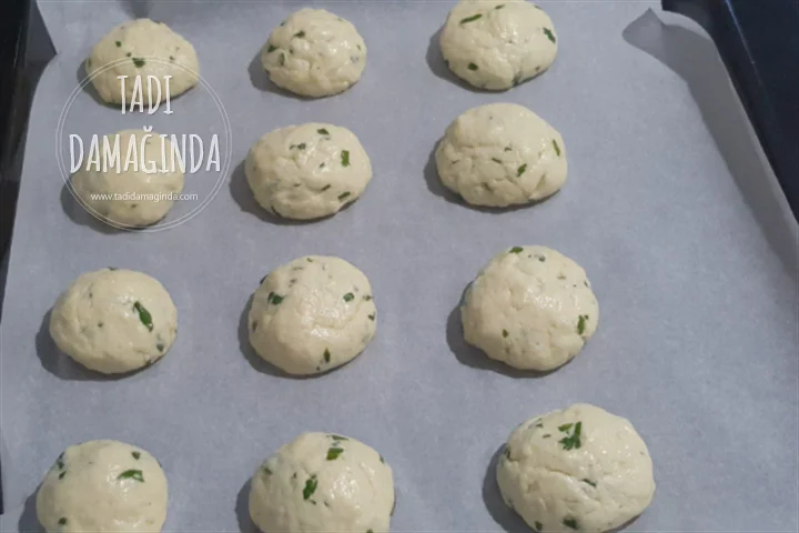 Pratik Peynirli Poğaça