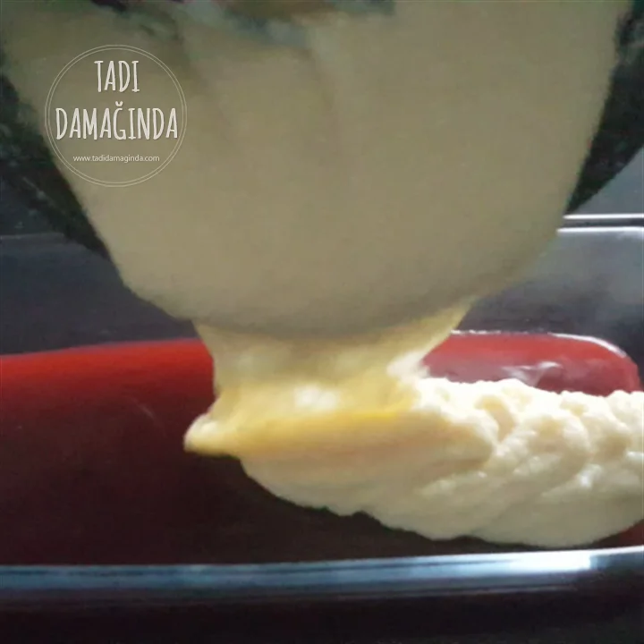 3 Renkli İrmikli Muhallebi