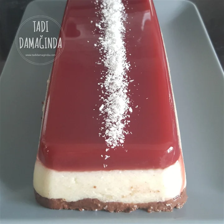 3 Renkli İrmikli Muhallebi