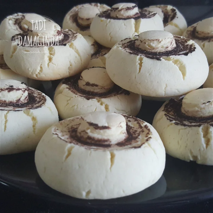 Ağızda Kaybolan Mantar Kurabiye