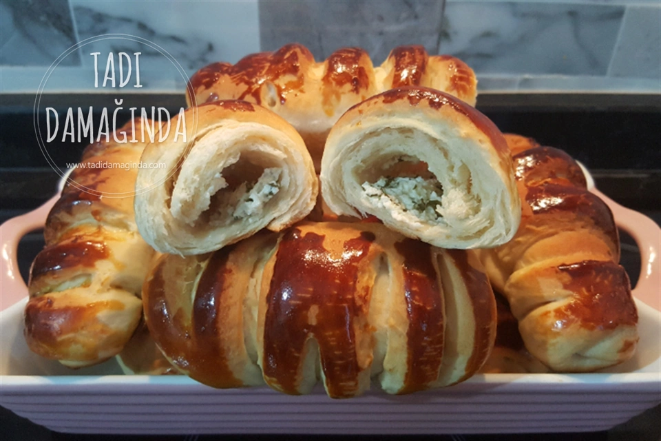 Bayatlamayan Peynirli Poğaça