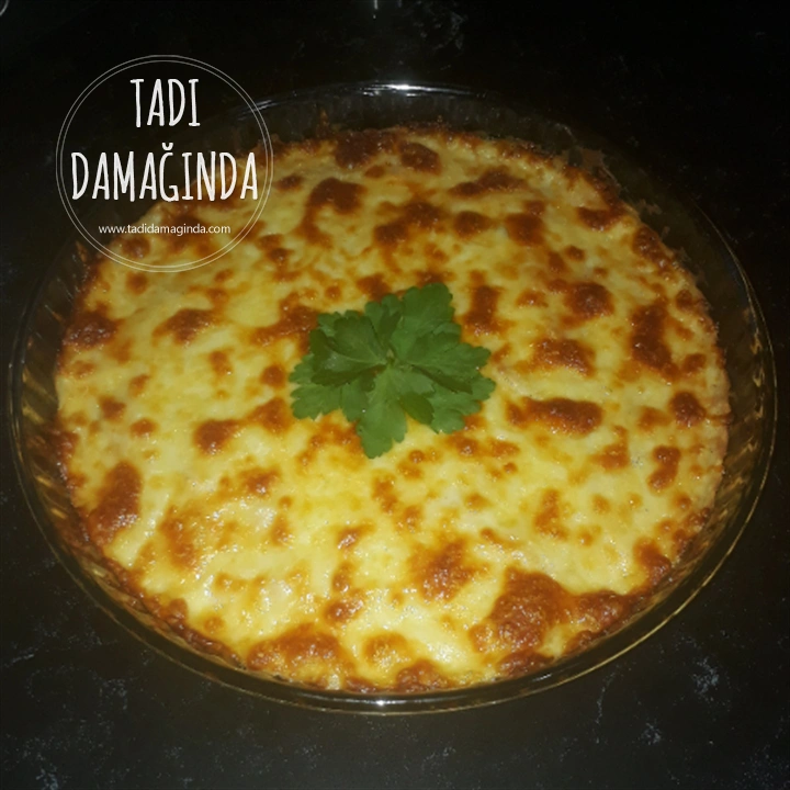 Beşamel Sos ile Patatesli Tavuk