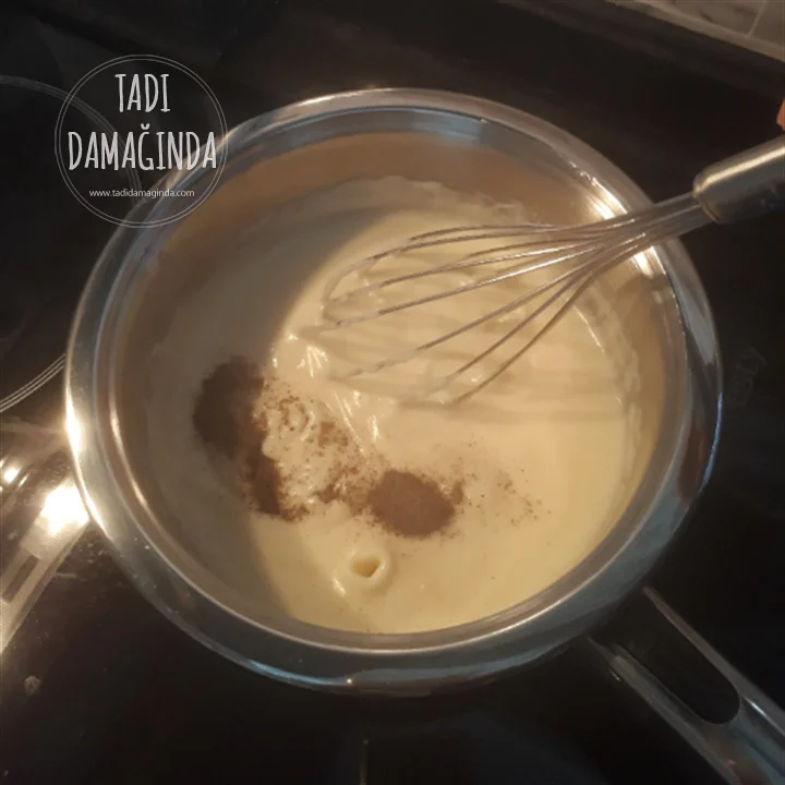 Beşamel Sos ile Patatesli Tavuk