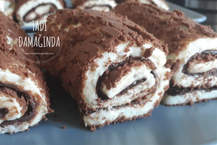 Bisküvili Çikolatalı Muhallebi Sarması