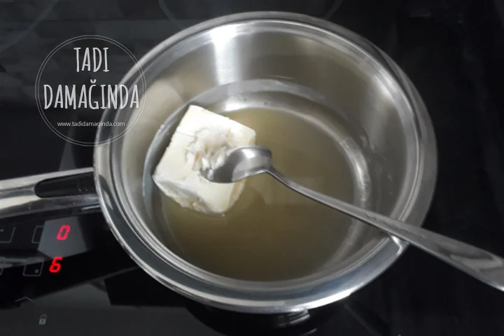 Bisküvili Çikolatalı Muhallebi Sarması