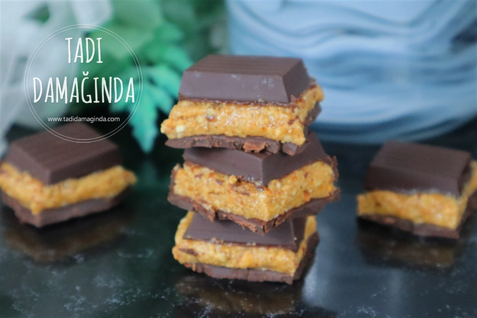 Ev Yapımı Rafine Şekersiz Fındık Ezmeli Bitter Çikolata