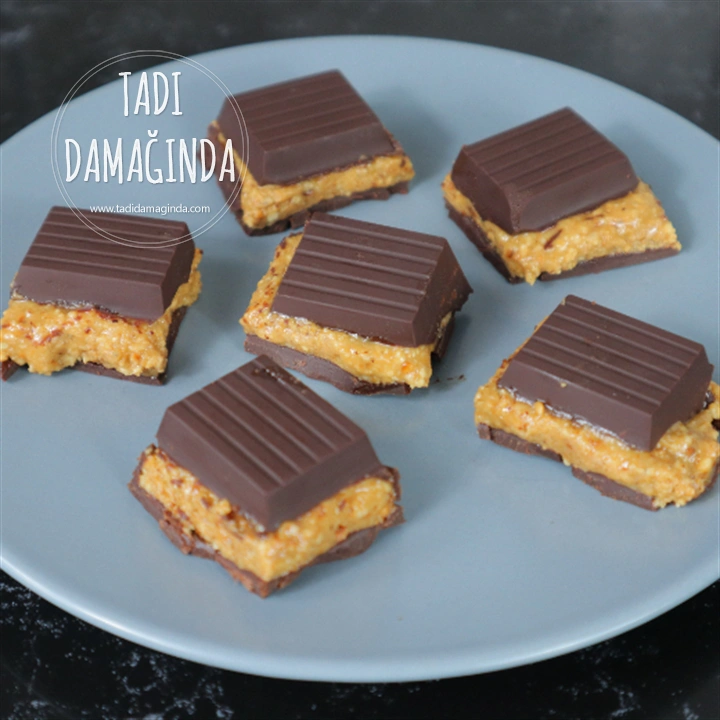 Ev Yapımı Rafine Şekersiz Fındık Ezmeli Bitter Çikolata