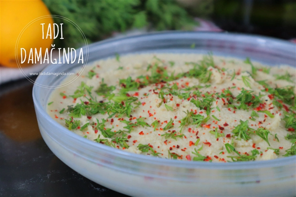 Tahinli Enginar Mezesi (Enginar Humusu)