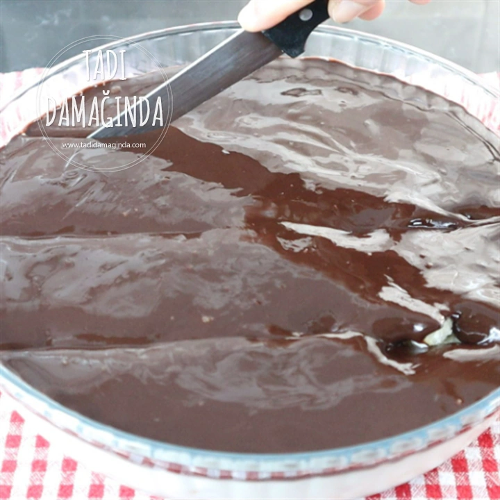 Borcamda Etimekten Yalancı Profiterol