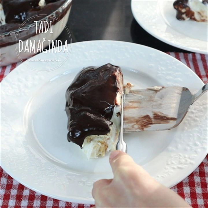 Borcamda Etimekten Yalancı Profiterol