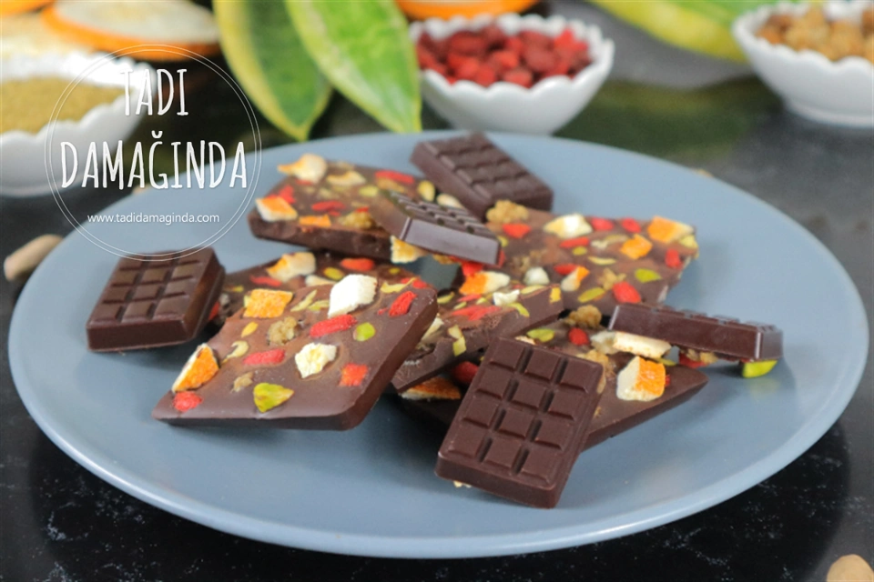 Şekersiz ve Vegan Ev Yapımı Çikolata