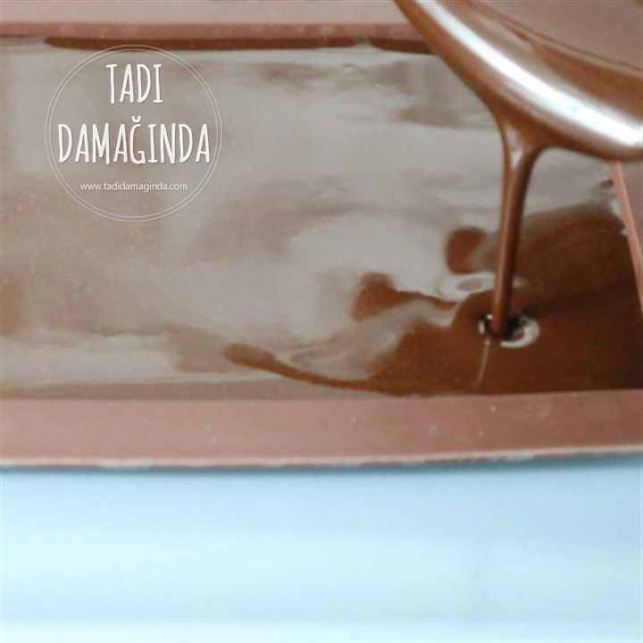 Şekersiz ve Vegan Ev Yapımı Çikolata