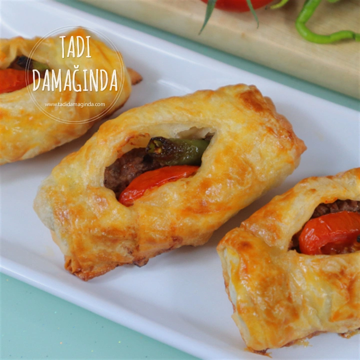 Karnıyarık Böreği