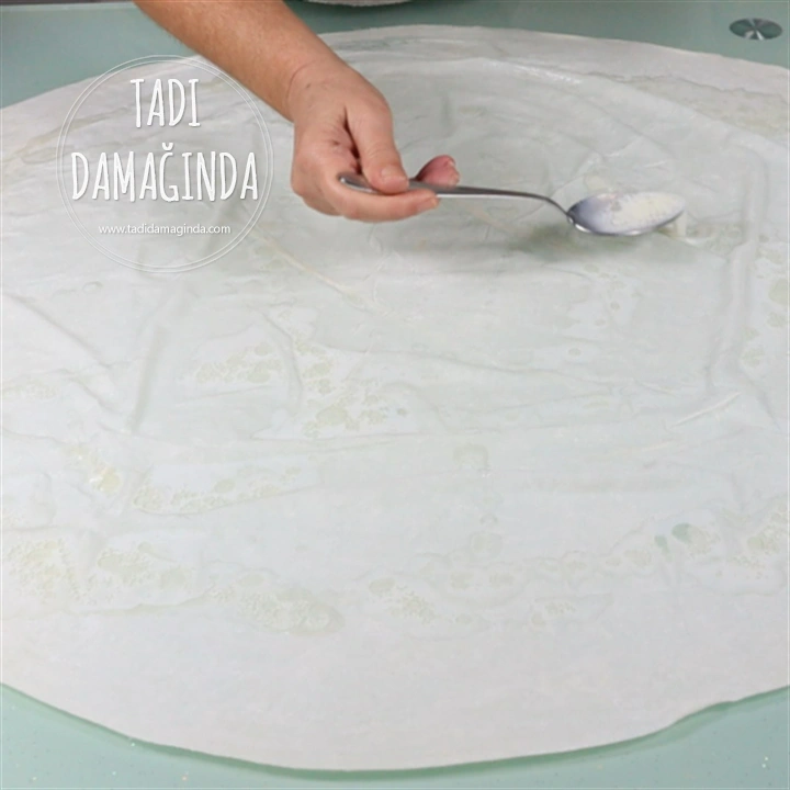 Karnıyarık Böreği