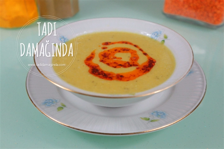 Az Malzemeli Mercimek Çorbası