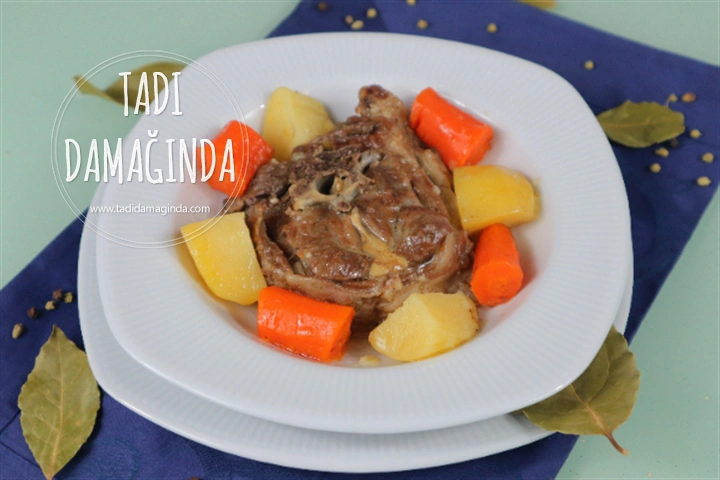 Sebzeli Kuzu Gerdan Haşlama