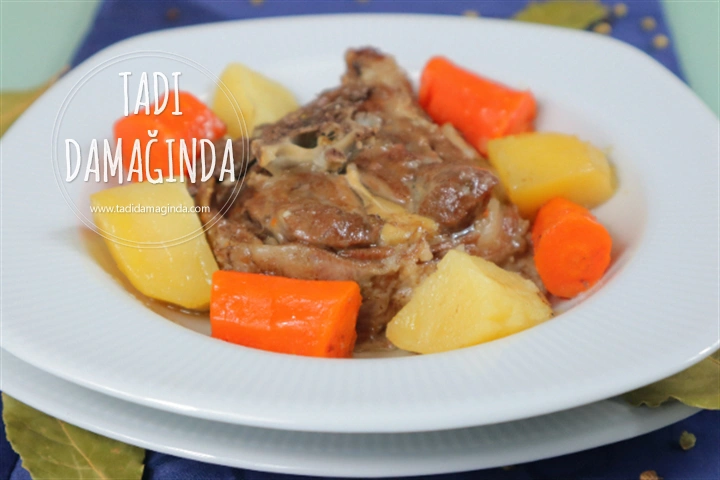 Sebzeli Kuzu Gerdan Haşlama