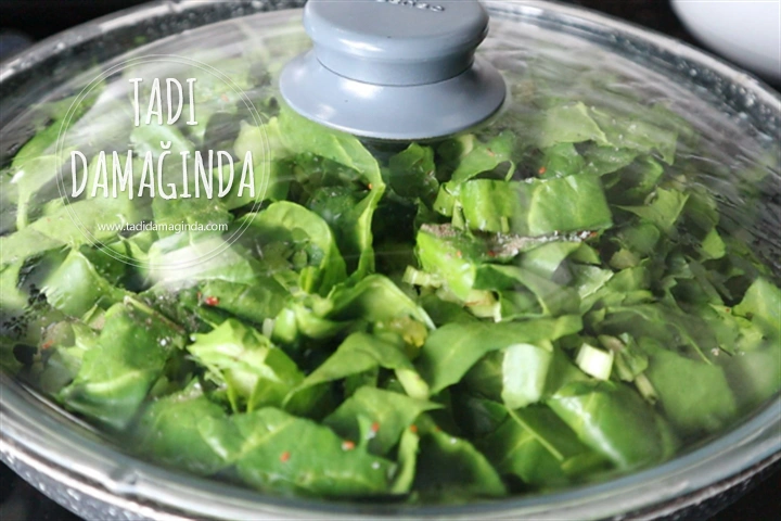 Yumurtalı Pazı Kavurması