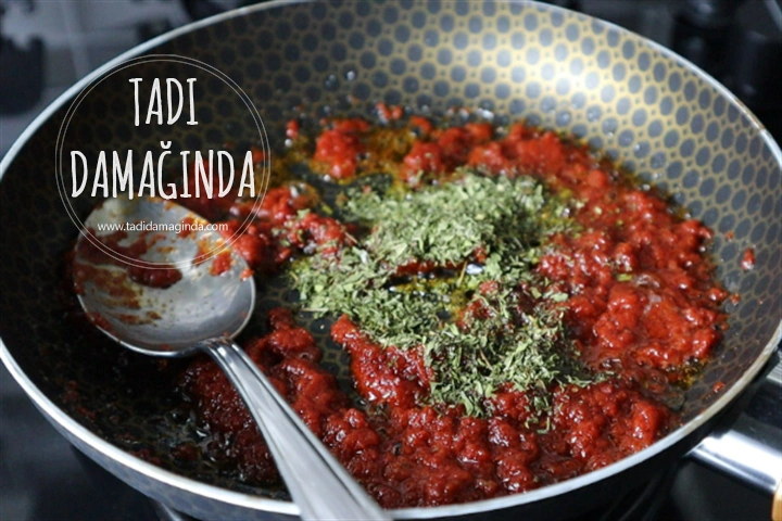 Erişteli Yeşil Mercimek Çorbası (Sakala Çarpan)