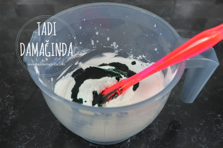 Yeni Yıla Özel Çam Ağacı Görünümlü Cupcake