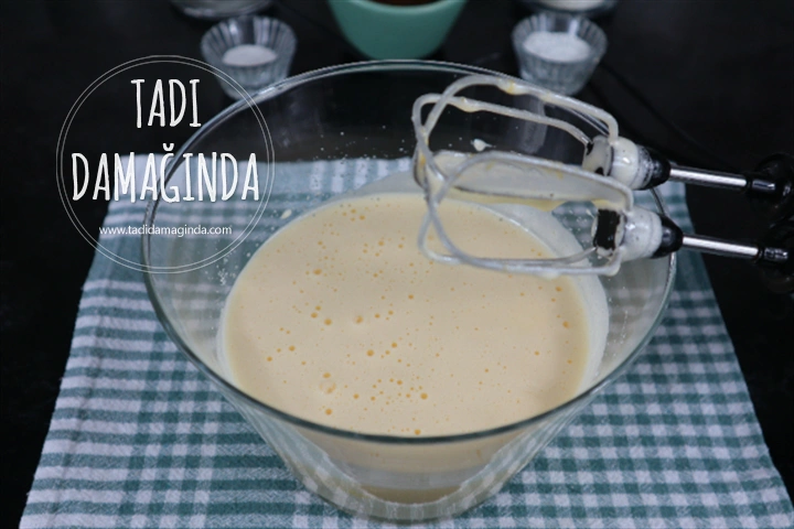 Yeni Yıla Özel Çam Ağacı Görünümlü Cupcake