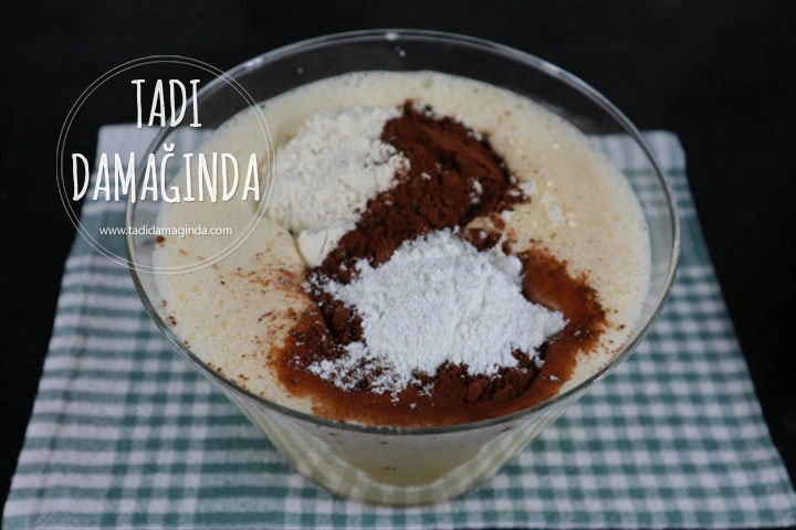 Yeni Yıla Özel Çam Ağacı Görünümlü Cupcake