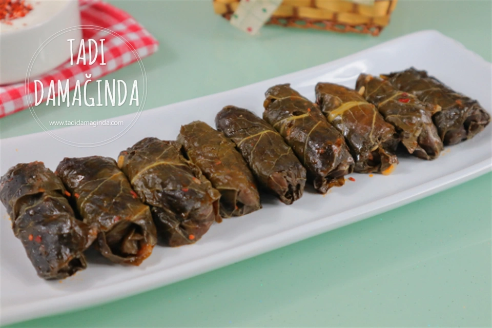 Etli (Kıymalı) Glütensiz Kara Lahana Sarması