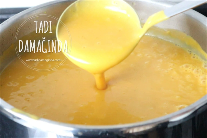 Vegan Sütlü Bal Kabağı Çorbası