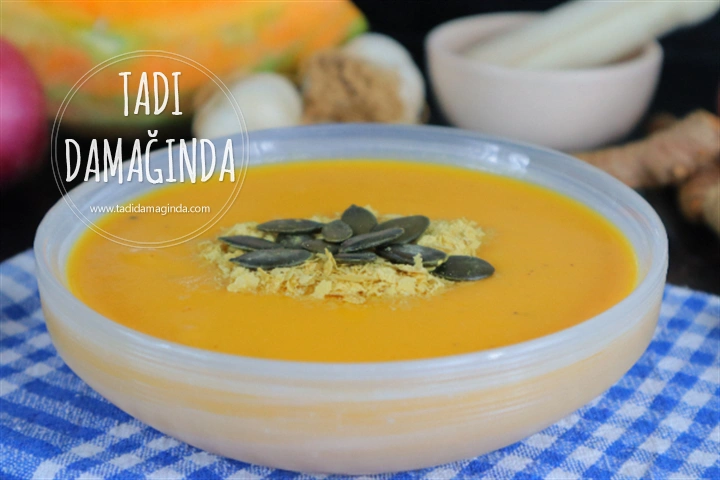 Vegan Sütlü Bal Kabağı Çorbası