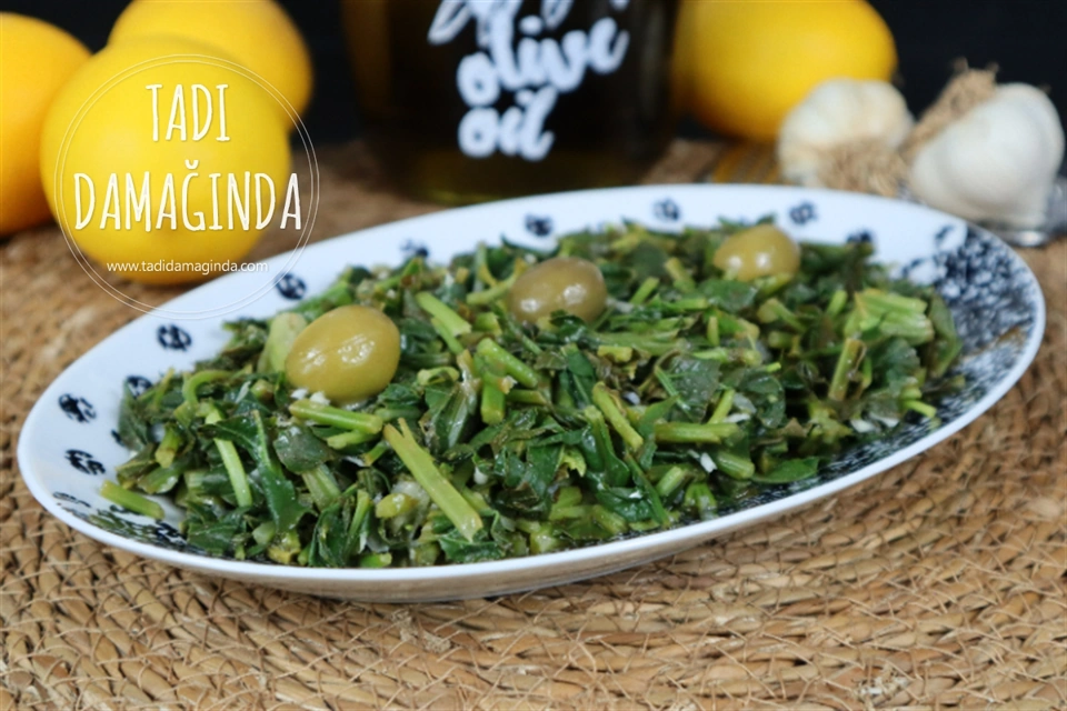 Hardal Otu Salatası (Mezesi)