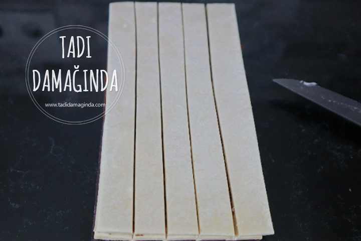 Çikolatalı Milföyden Çam Ağacı