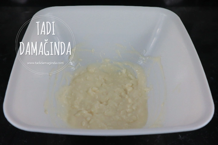 Çörek Otlu Ay Kurabiye